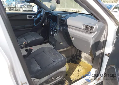 2025 Ford Explorer Police Interceptor z USA, uszkodzony, nr VIN 1FM5K8AW7SGA32192